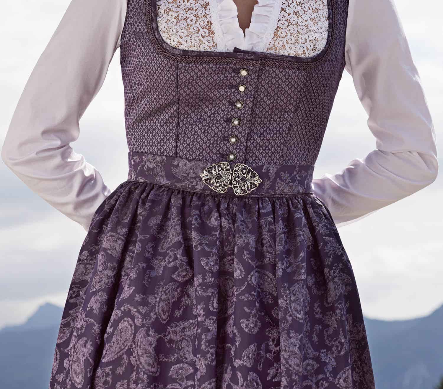 Dirndl richtig waschen und pflegen