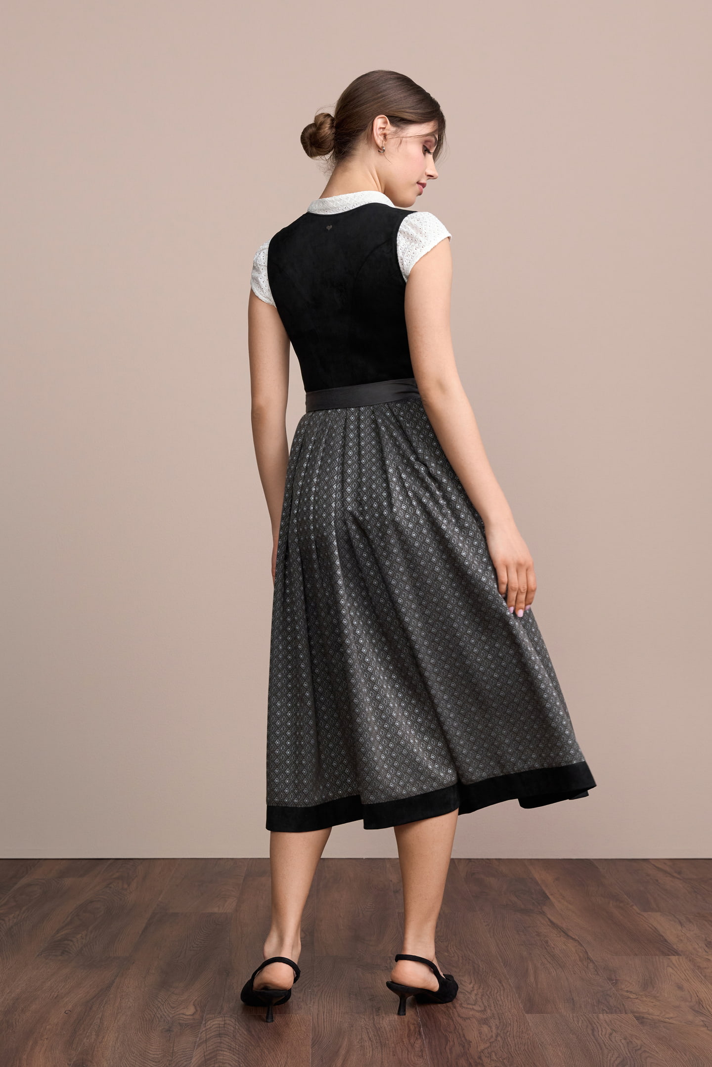 Dirndl Selora (80cm)