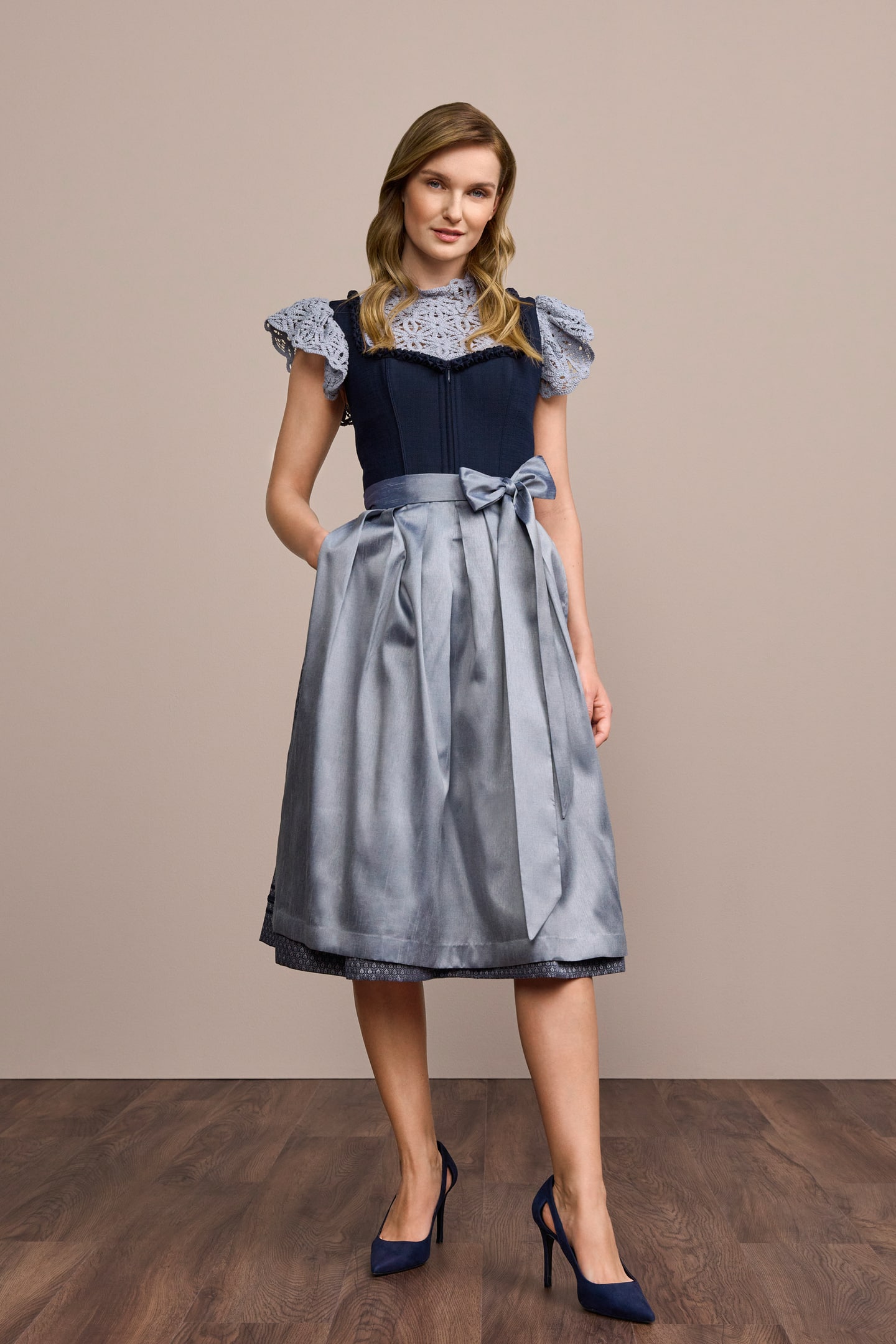 Dirndl Jutta (70cm)