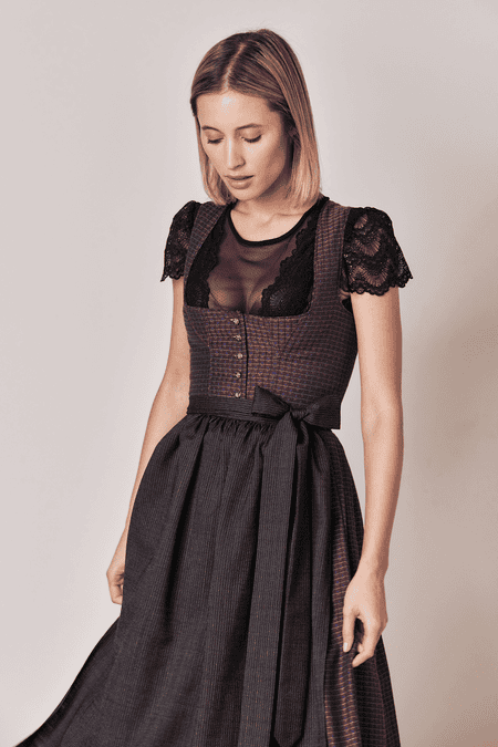 Formal dirndl store