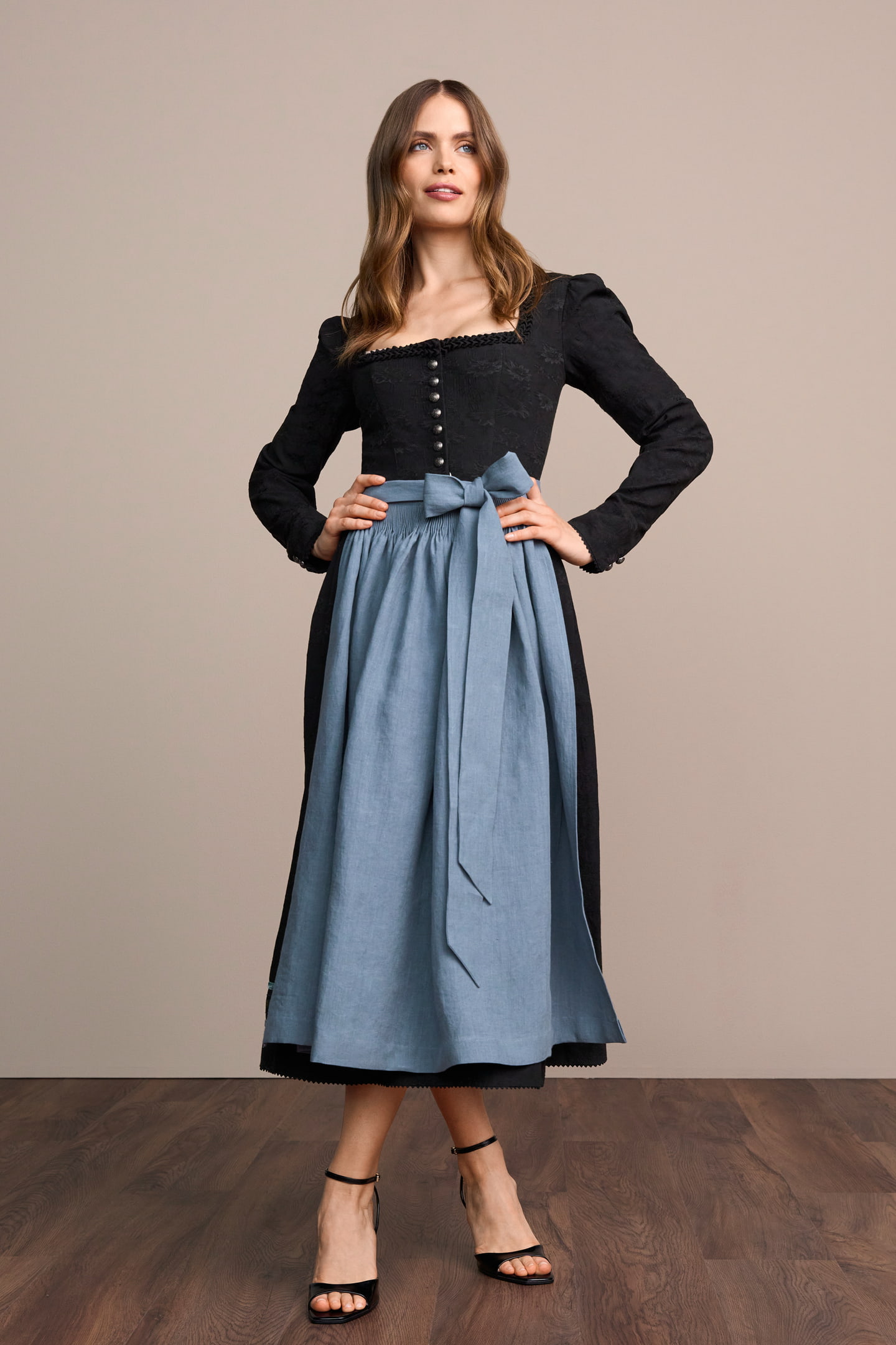 Dirndl Sylvia (80cm)
