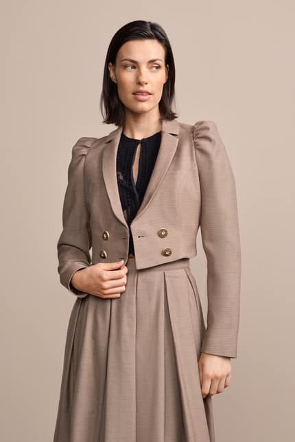 Jacke Leamara